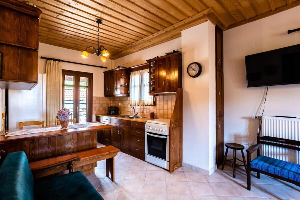Stemnitsa Stone Residence - Comfy Mountain Getaway Экстерьер фото